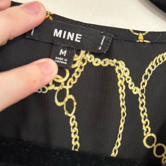 Black and Gold Cropped Button Up - Picture 3 of 3